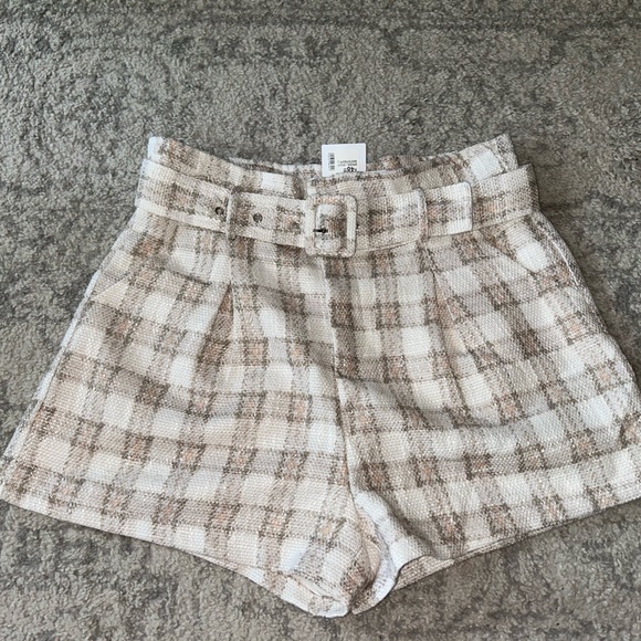 NWT Le Lis sz Large Taupe Plaid High Waisted Tweed Shorts w Fabric Belt - Picture 8 of 16